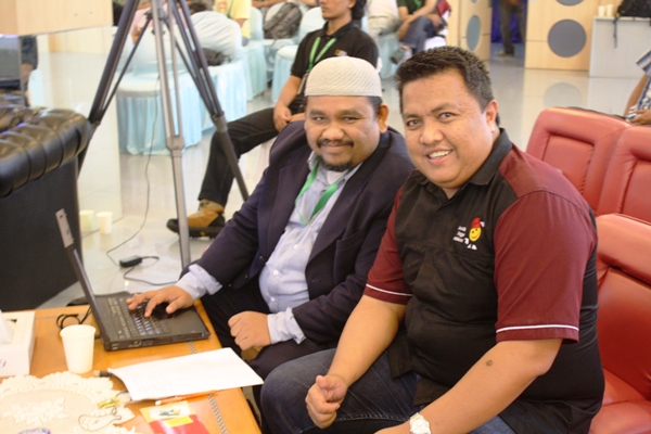 saya dan omjay